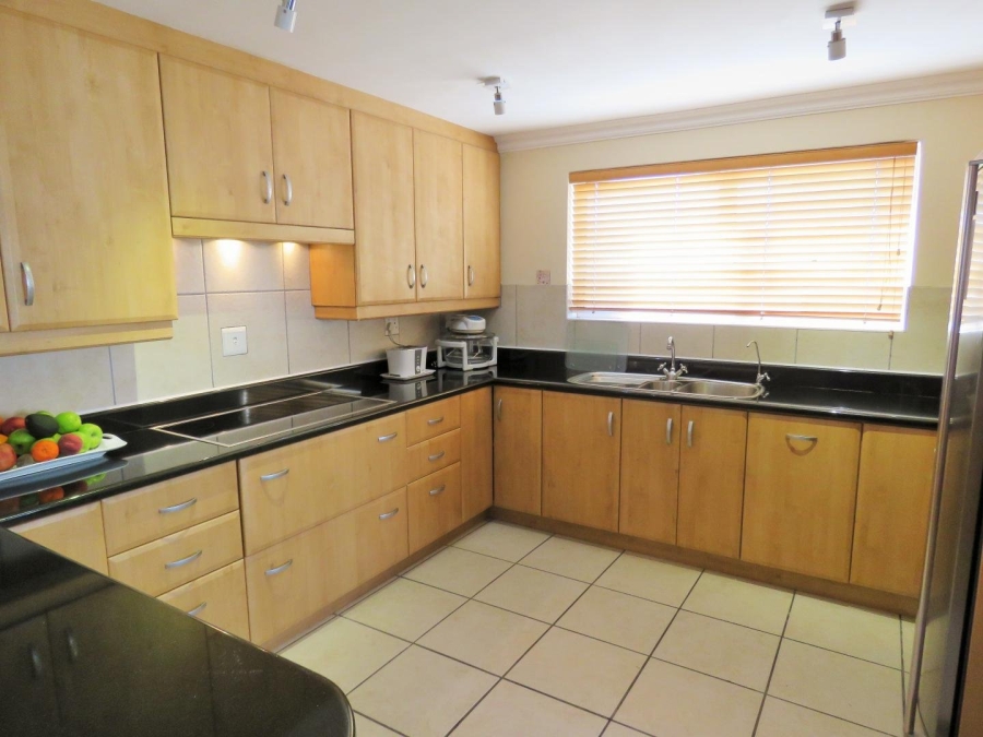 9 Bedroom Property for Sale in Waterfront Western Cape